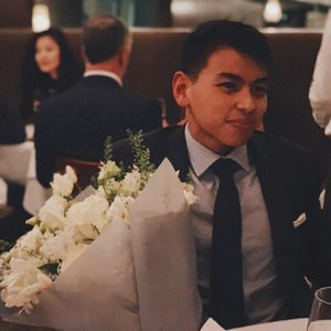 Meet your Posher, Christian